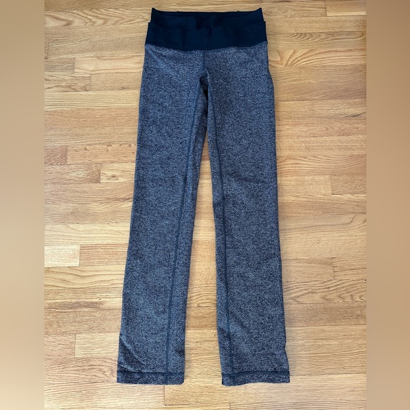 Lululemon Straight Up Double WaistBand Pants Size 8 - Picture 1 of 11